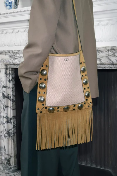 Look 53